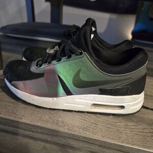 Nike Air Max Youth Size 4 - Holographic Accent Color!